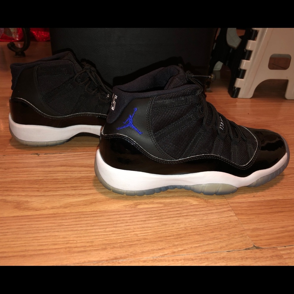 AIR JORDAN 11 RETRO BG (GS) SPACE JAM 2016 RELEASE
